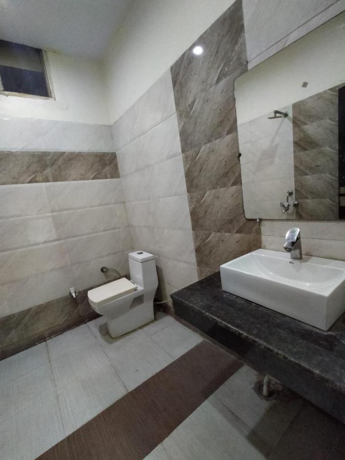 Hotel Prakash Regency Hapur Exterior photo